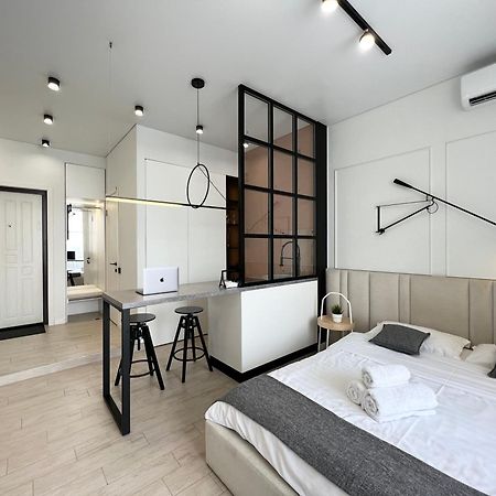 Квартира Smart В Новом Доме Pavlodar Buitenkant foto