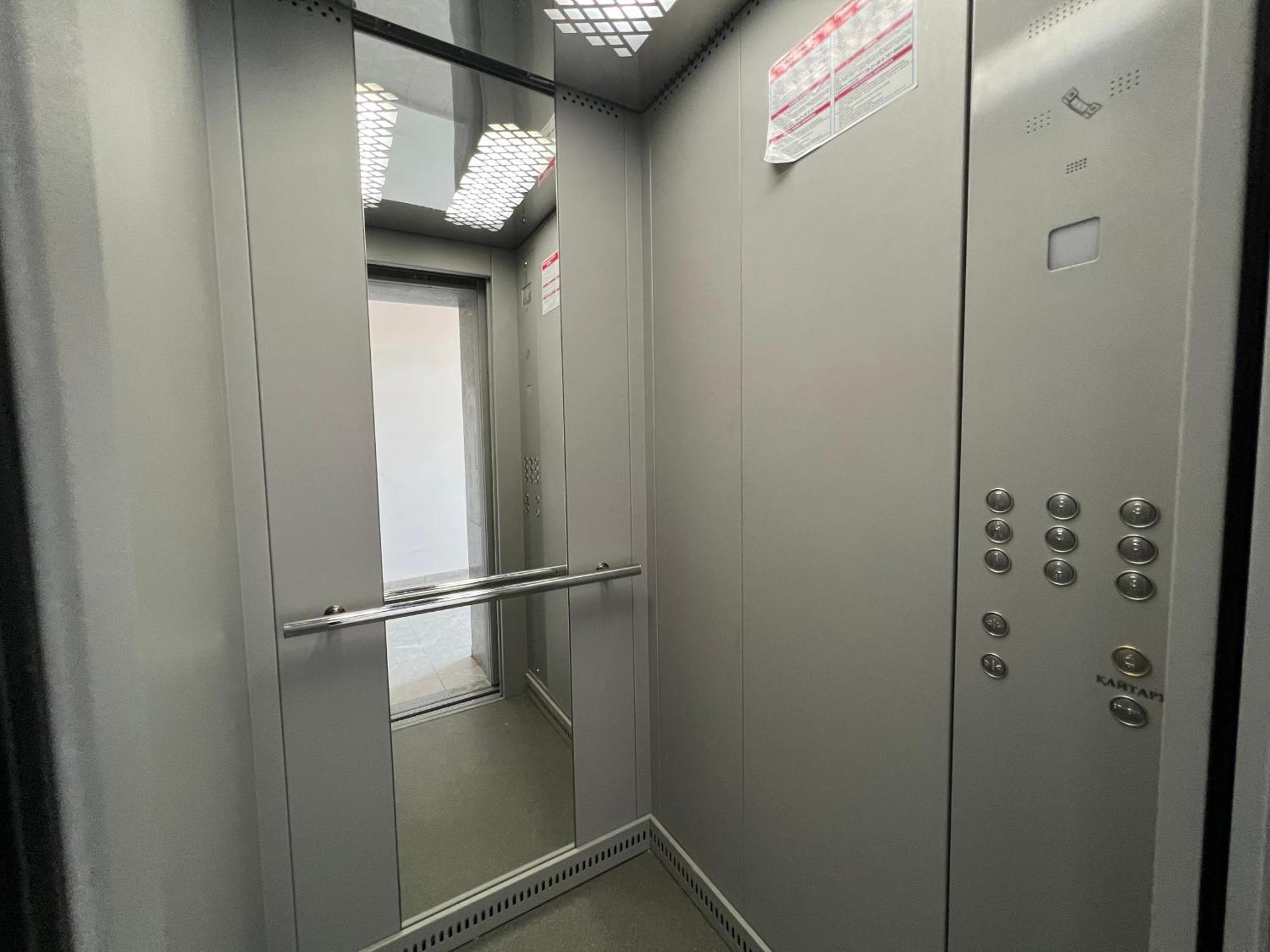 Квартира Smart В Новом Доме Pavlodar Buitenkant foto